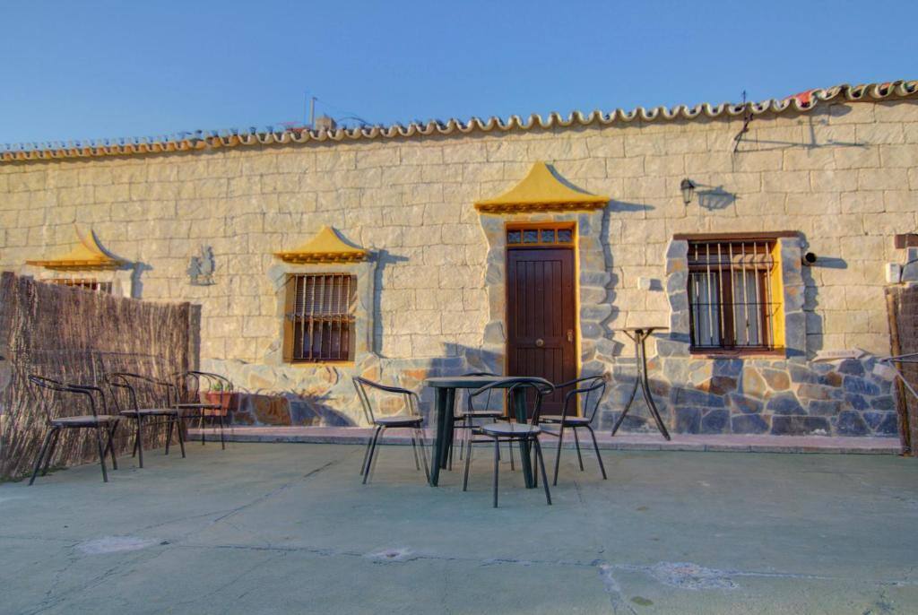 Terrace and courtyard of Alojamiento Rural los Duendes in El Puerto de Santa María